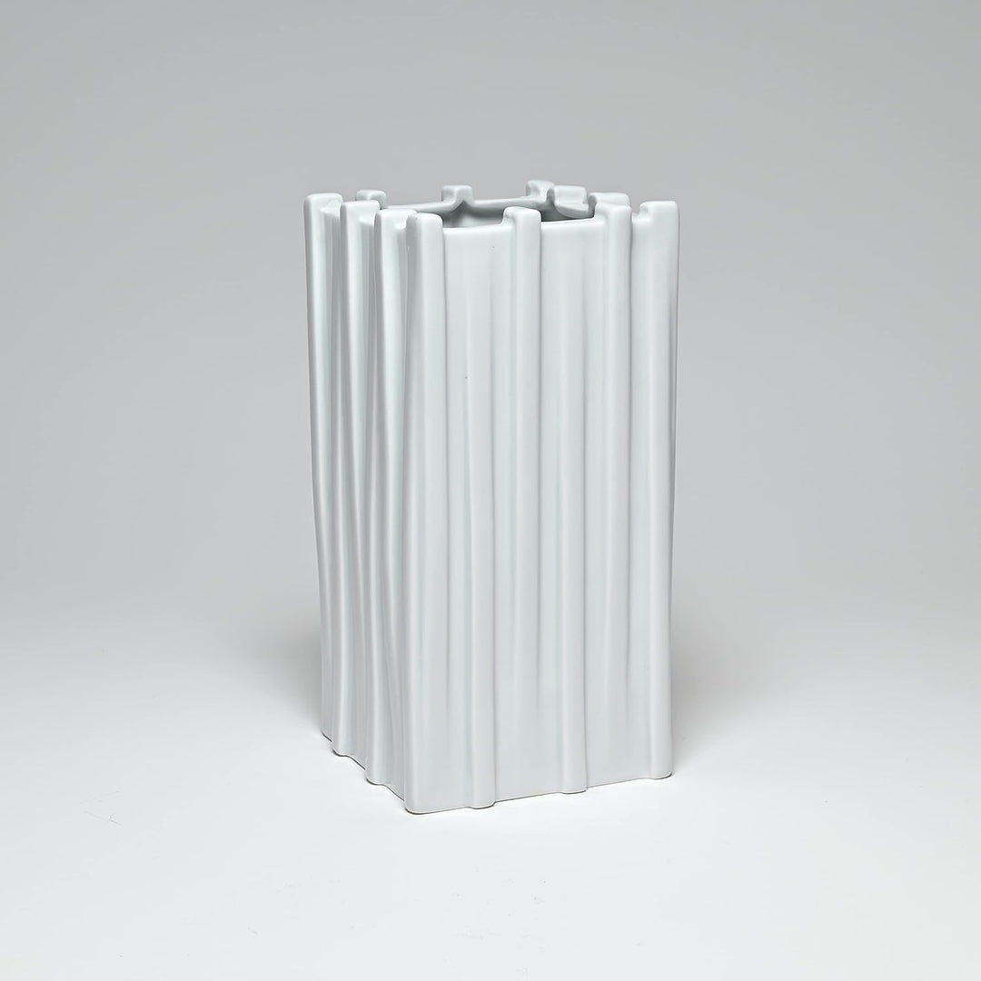 archbase.design - Vase Stem - Made in Germany - Handarbeit - deutsches Hartporzellan