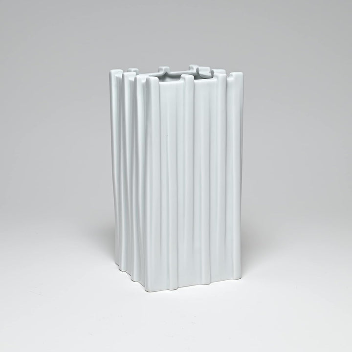 archbase.design - Vase Stem - Made in Germany - Handarbeit - deutsches Hartporzellan