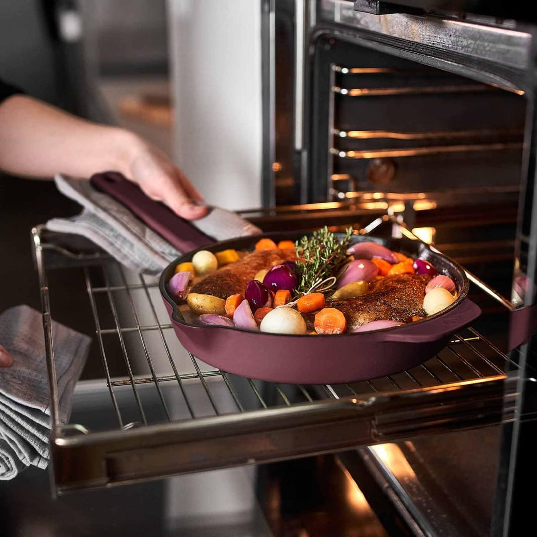 Springlane Kitchen Gusseisenpfanne 24 cm emailliert – Bratpfanne für Induktion & alle Herdarten – Gu