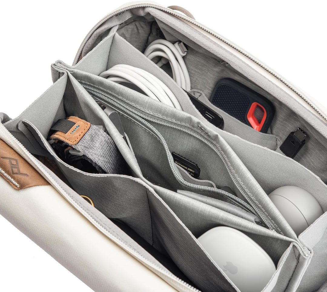 Peak Design Tech Pouch Bone Organizer-Tasche für Smartphones, Kabel etc. (Beige)