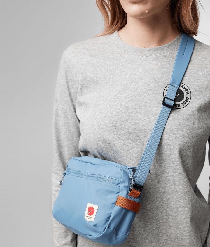 Fjällräven High Coast Crossbody - Umhängetasche 24 cm Schwarz, Schwarz