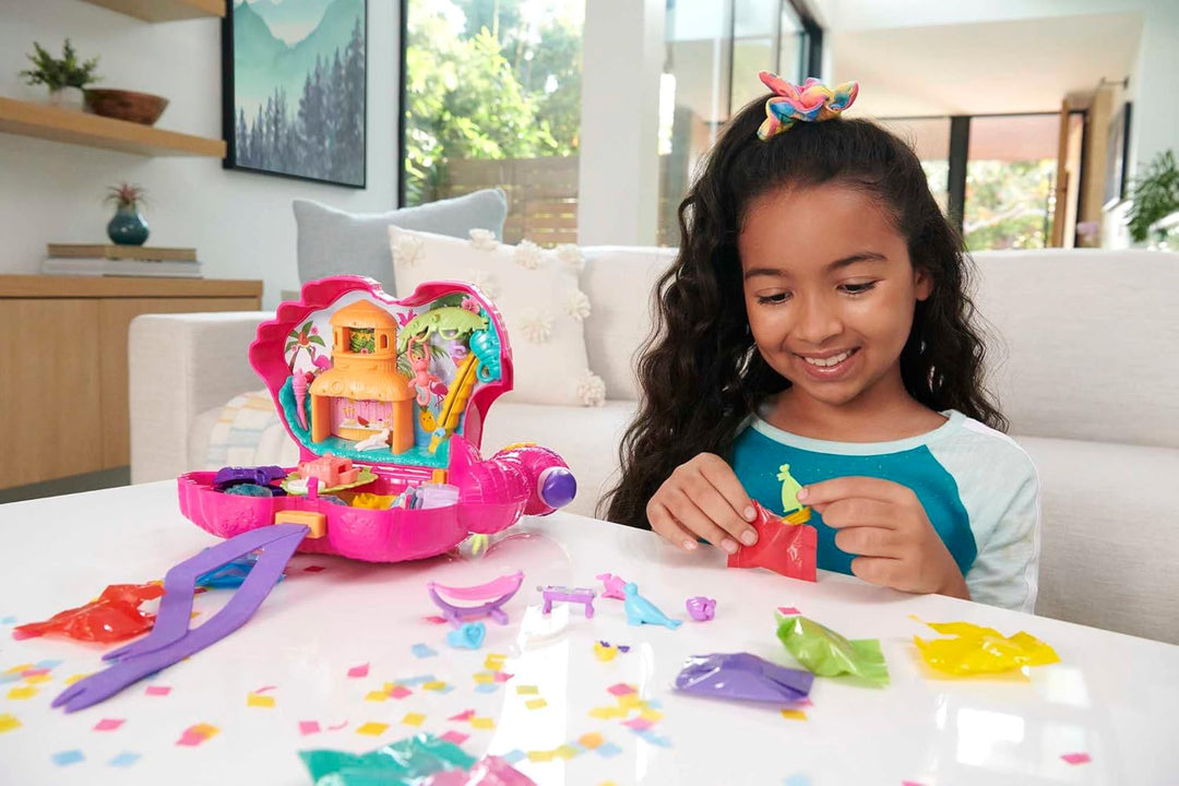 Polly Pocket HJN76 - Flamingo-Party, grosses Spielset mit 26 Überraschungen, Pop + Swap-Funktion, Tr