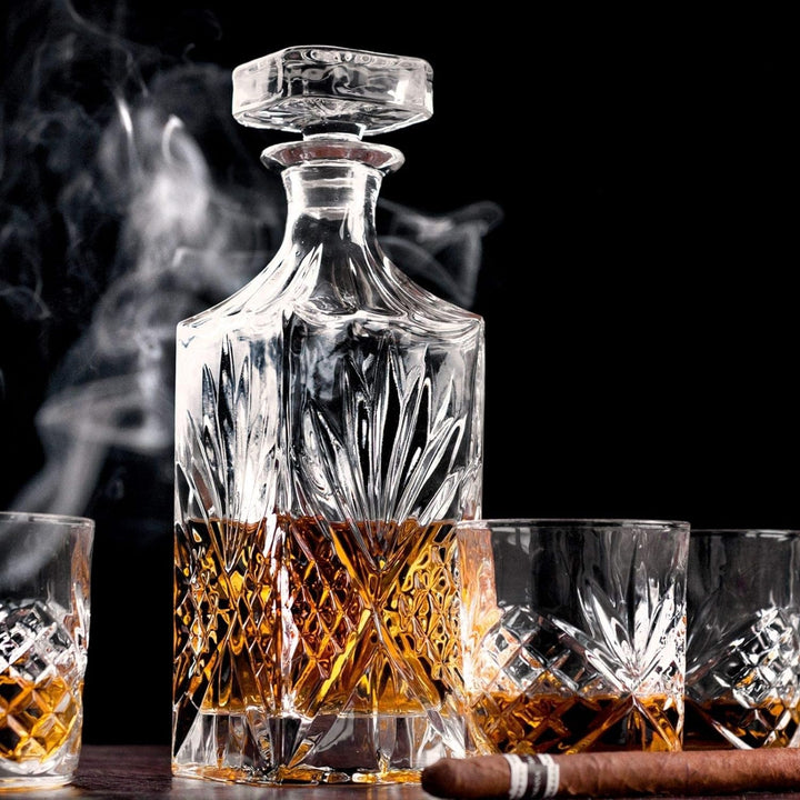 Whisky Karaffe Whiskey Gläser Set, Geschenke für Männer Mann Papa, 4 Whiskygläser Dekanter Geschenks
