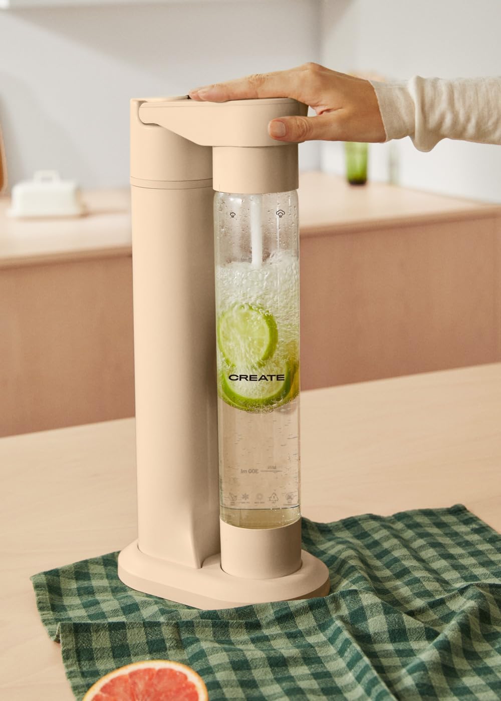 CREATE/SODA MAKER STUDIO/Wassersprudler 1L Sand/Keine CO2-Flaschen enthalten, kohlensäurehaltig in 4