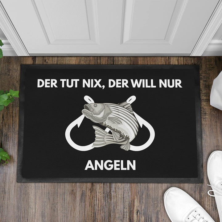 Trendation - Angler Geschenk Fussmatte Der TUT Nix Der Will Nur Angeln Türmatte Fischen 60x40 cm