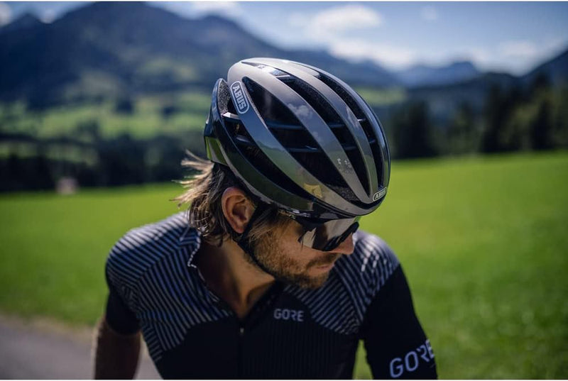 ABUS Rennradhelm Aventor - Fahrradhelm für professionellen Radsport - gute Ventilationseigenschaften