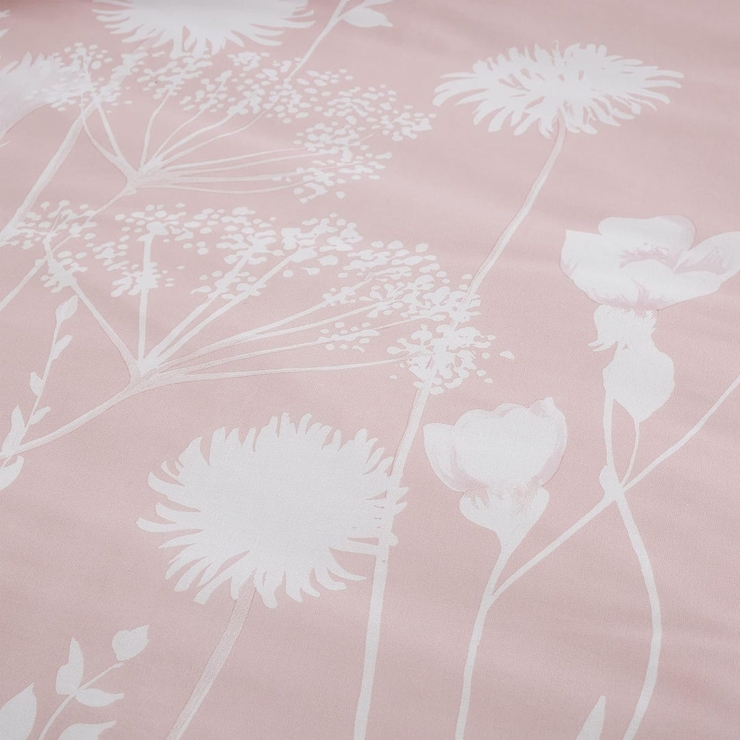 Catherine Lansfield Bedding Meadowsweet Floral King Duvet Cover Set with Pillowcases Blush Pink Blus