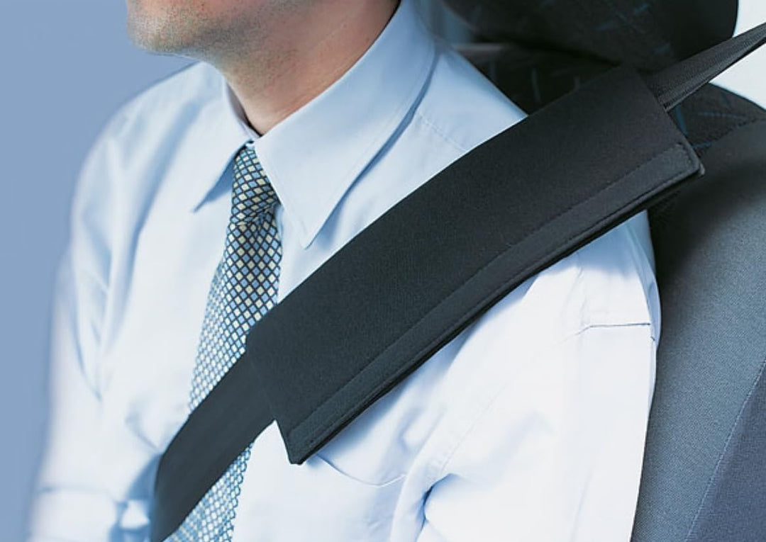 Passgenaue Kofferraumwanne und Gummifussmatten geeignet für Hyundai Santa Fe 5-Sitzer ab 2019 + Gurt