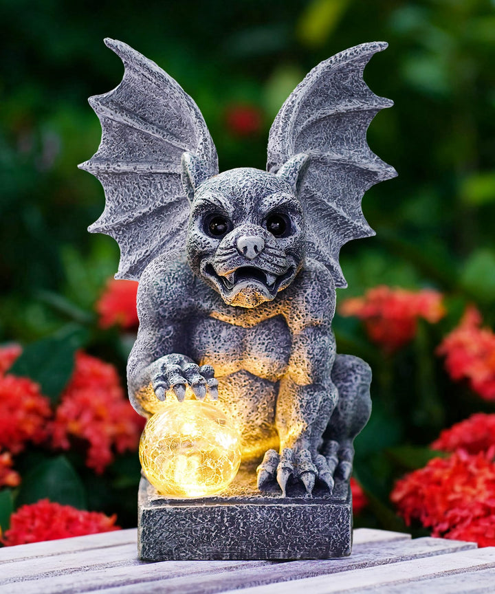 Solar Gargoyle Figuren Gartendeko mit LED-Licht - Steinfiguren mit Solarlampe Glasball Garten Wetter