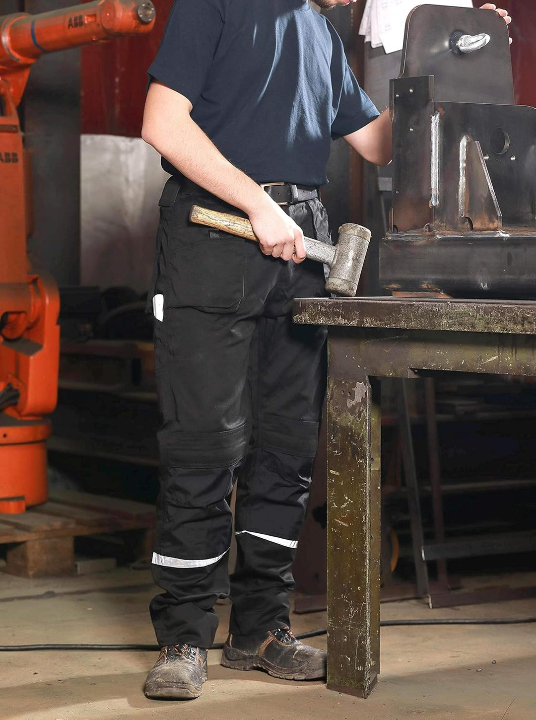 TMG | Arbeitshose Comfort für Herren, Cargohose mit Kniepolster & viel Stauraum, Robustes Material,