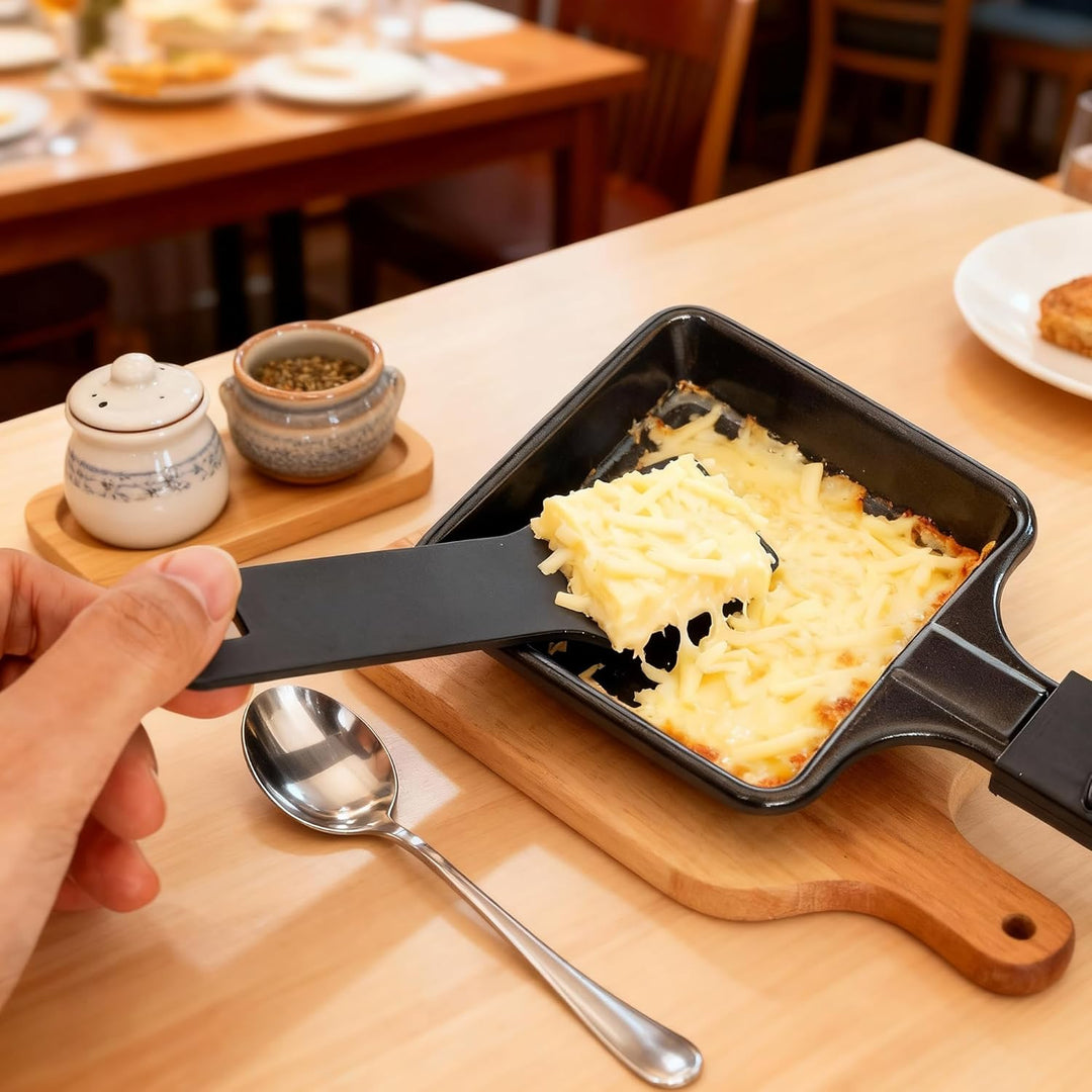 8er Set Quadratische Raclette Pfannen mit 8 Nylon Spateln, Antihaft Eisen Pfännchen, Ersatz Raclette