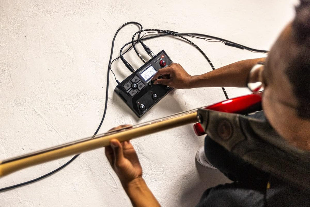 Zoom - B2 FOUR - Multi-Effekt-Pedalboard für Bass
