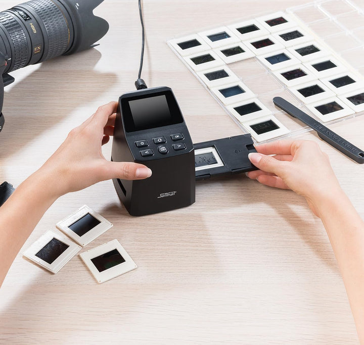 Somikon Negativscanner: Stand-Alone-Dia- und Negativ-Scanner mit 16-MP-Sensor, 4.920 DPI (Negativ- u