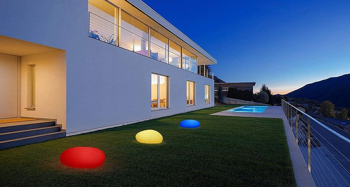 Solarlampen für Aussen, wasserdichte Kugelleuchte im Stein-Design & Milchglas-Optik, 8+1 Farben, aut