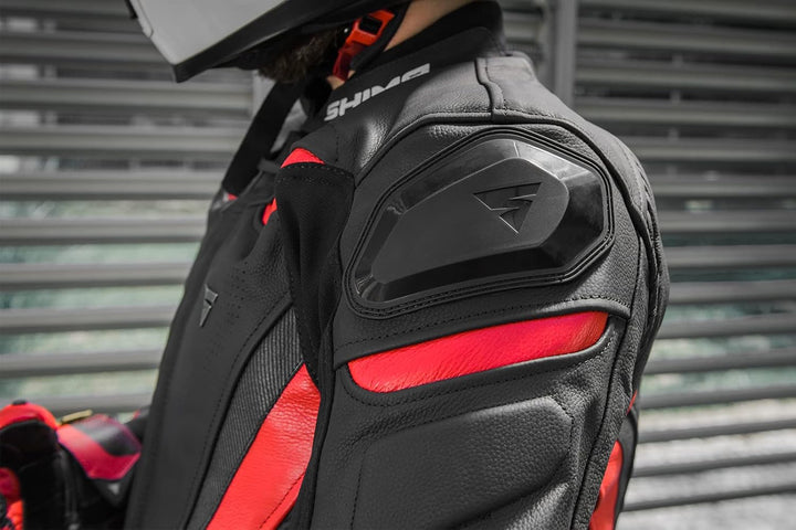 SHIMA CHASE BLACK, Leder Sport Motorradjacke mit Protektoren (48-60) (54, Schwarz) Jacke 54 Schwarz,