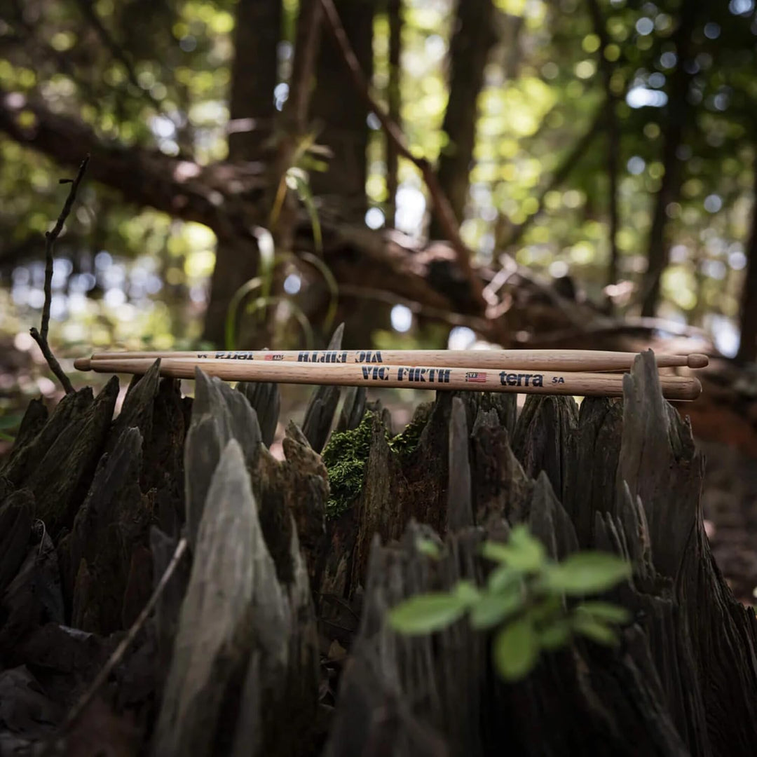 Vic Firth - American Classic® Terra Serie Trommelstöcke 5A - Amerikanisches Hickory – Holzspitze - 4