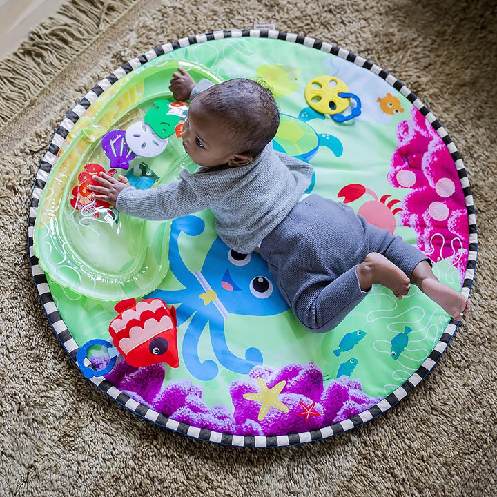 Baby Einstein - Sea Floor Explorers, 2-in-1-Wassermatte, tragbar, 5 herausnehmbare Spielzeuge, 4 Spi
