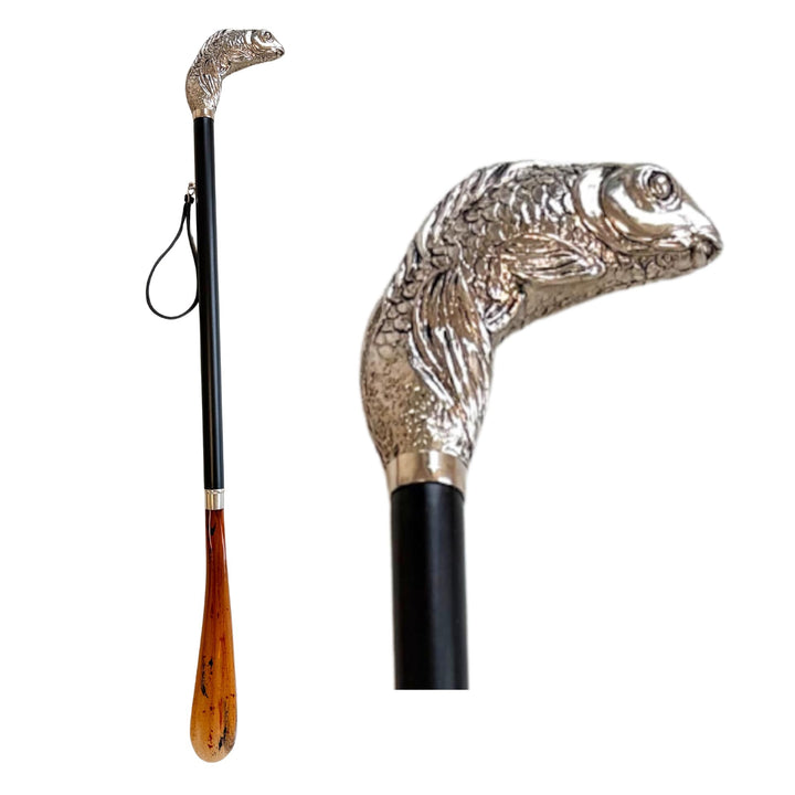 DELFA Design Schuhanzieher Schuhlöffel 70 cm mit silbernem Koi als Griff - schwarzer Holzschaft mit