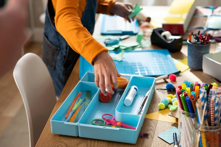 Fiskars Kreativ-Toolbox für Kinder ab 5 Jahren, Mobile Bastelwerkstatt für kleine Künstler*innen, Au
