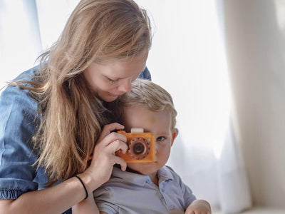 PlanToys Kinderkamera - Meine erste Kamera - Fotokamera für Kinder - Sofortbildkamera Kinder mit ver