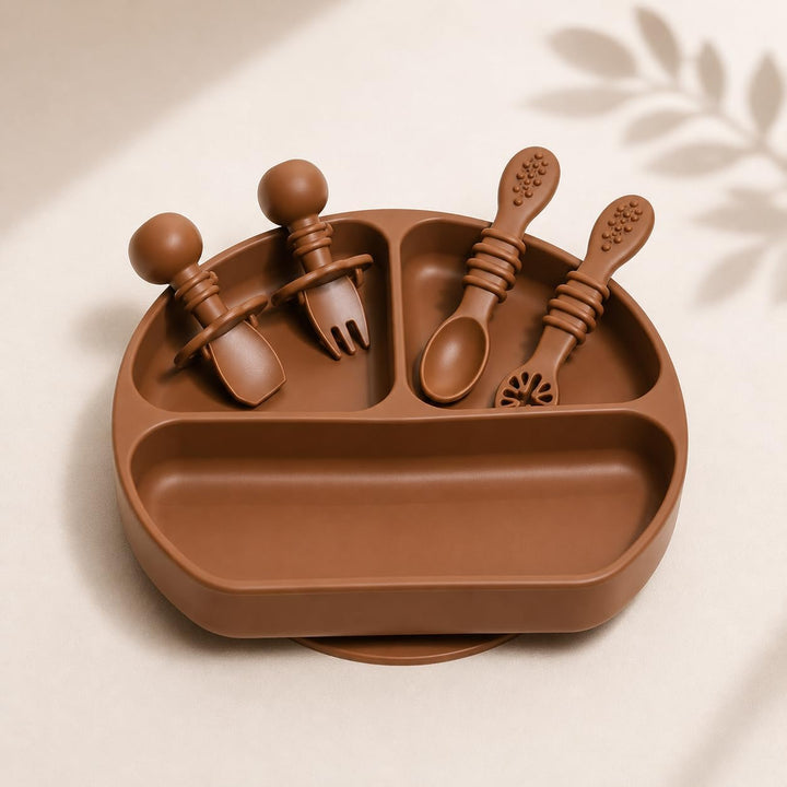 Baby Geschirr Set aus Silikon mit Saugnapf – Baby Geschenkbox mit Teller, Schale, Lätzchen, Snackbec