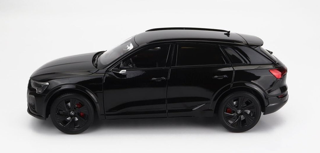 Audi 5012328651 Modellauto 1:18 Miniatur Q8 e-tron, schwarz