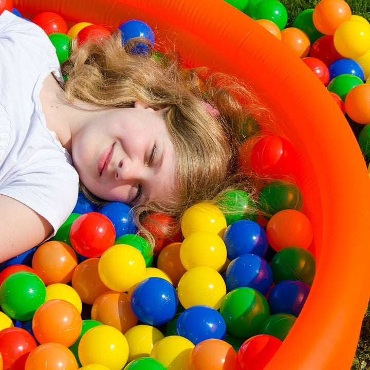 LittleTom 2000 Bunte Bälle für Bällebad 5,5cm Babybälle Plastikbälle Baby Spielbälle, 2000