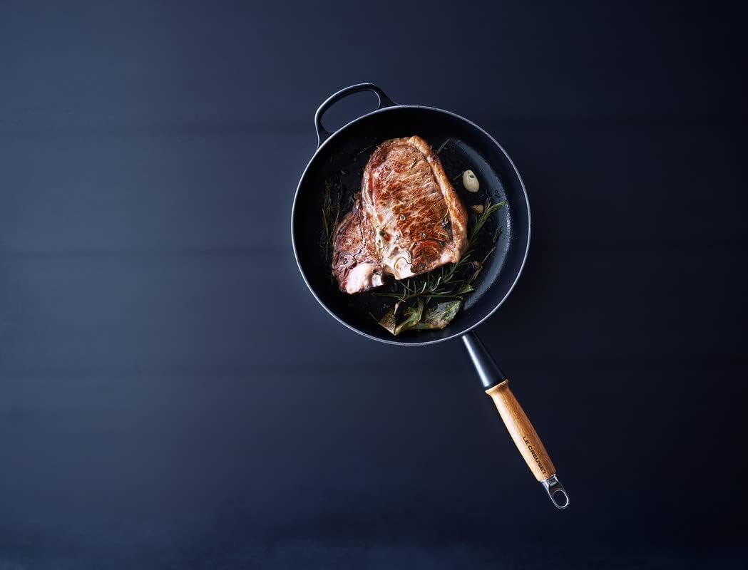 Le Creuset Signature gusseiserne Sautépfanne mit Holzgriff 28 cm Schwarz matt, 20259280000422, Schwa