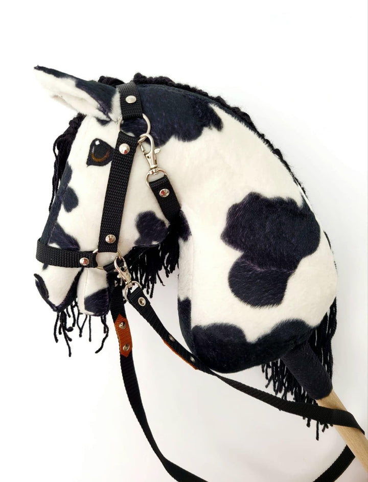 Steckenpferd A4 (Pferd auf einem Stock) Hobby Horse A4 komplett mit Kantar wie auf dem Foto (Czarny)