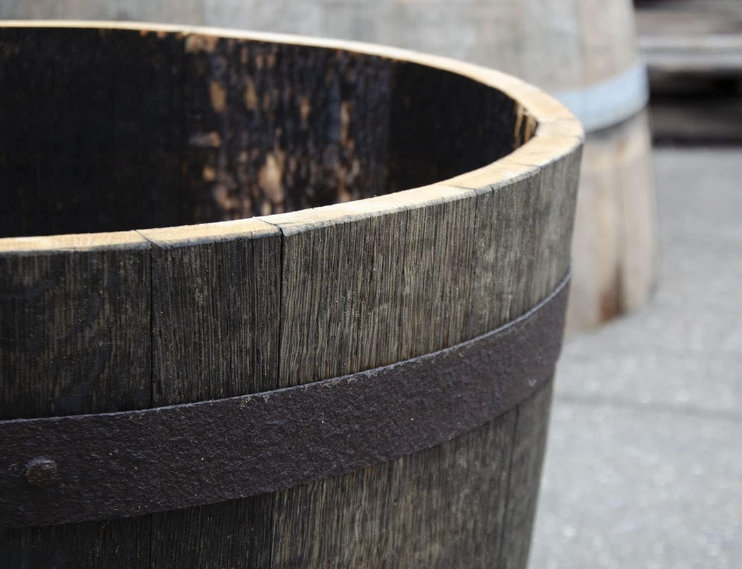 Temesso Halbes Fass aus einem originalen schottischen Whiskyfass - geölt (Geölt - mit Schlaufen)