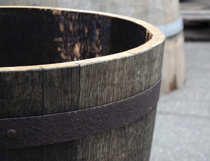 Temesso Halbes Fass aus einem originalen schottischen Whiskyfass (Oberfläche geölt)