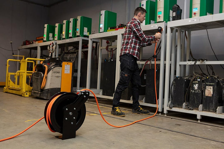 NEO TOOLS Automatik Schlauchtrommel Schlauchlänge 15m (20 Bar max. Arbeitsdruck) | Druckluftschlauch