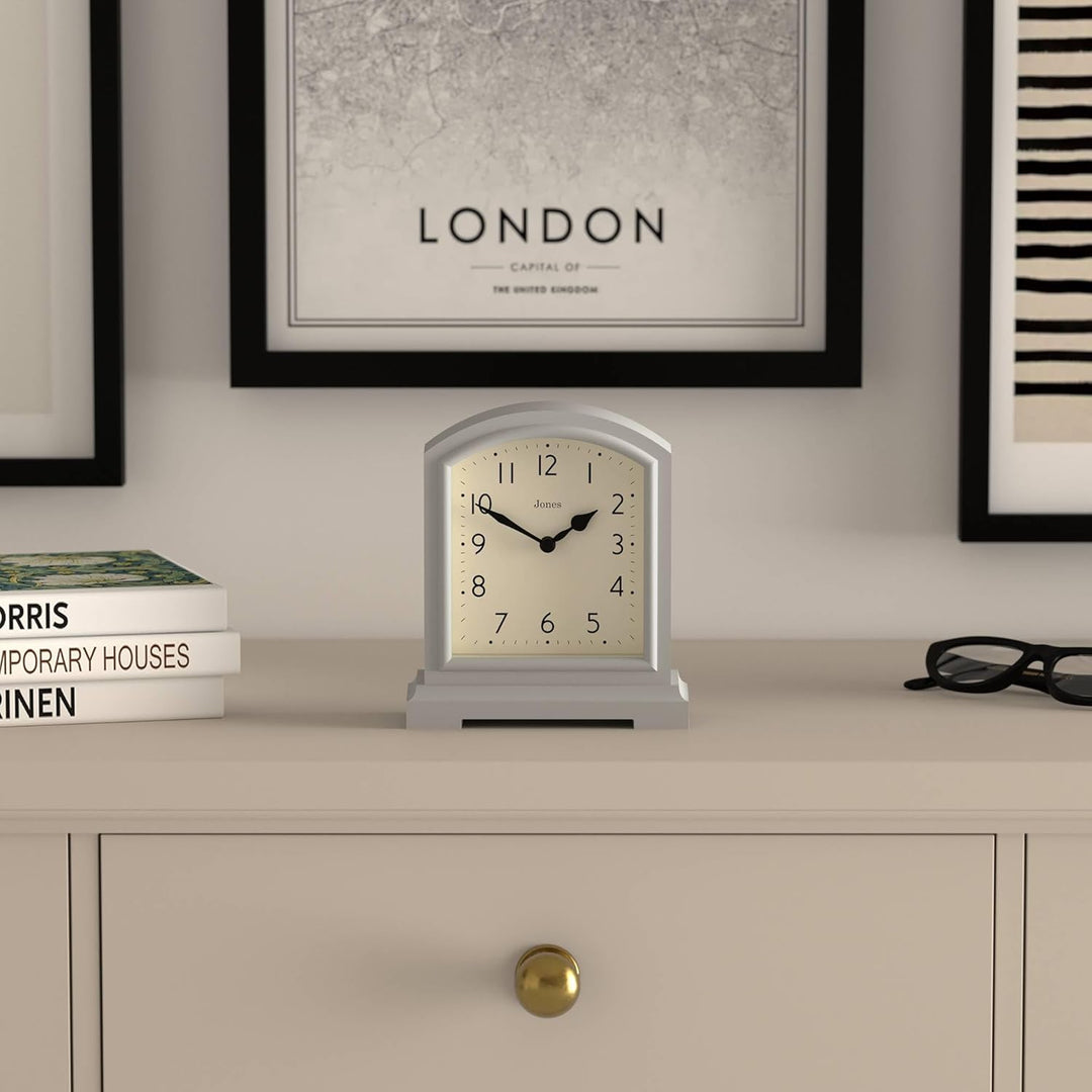 JONES CLOCKS® Tavern Kaminuhr | Traditionelles/Klassisches Design | Schlafzimmeruhr | Wohnzimmeruhr