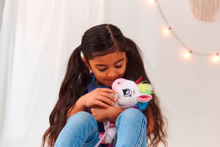 Simba PetZoo Rainbow Unicorn, Spielzeug Haustier, mit Regenbogen-LED Kabelsteuerung, Sounds, läuft,