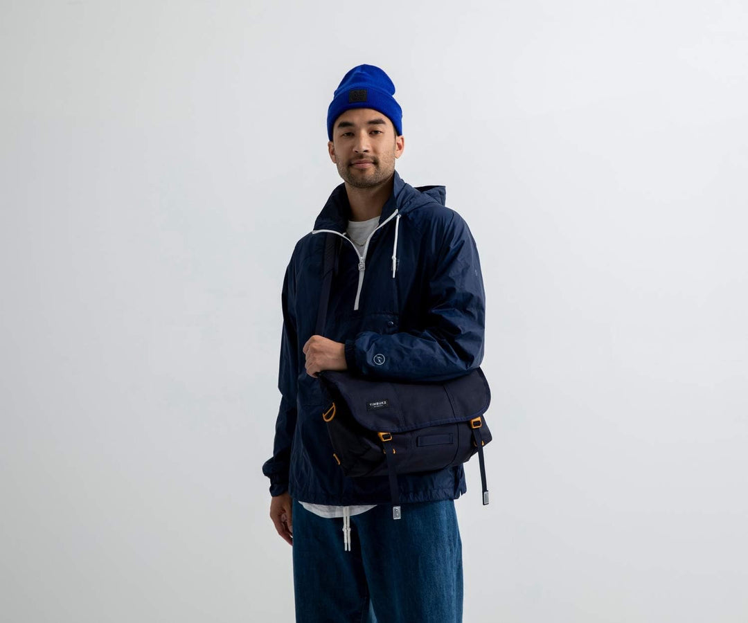 Timbuk2 Unisex-Erwachsene (nur Gepäck), leichte Kuriertasche, Gepäck, Kuriertasche, Blau (Dark Burgl