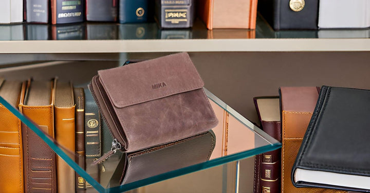 MIKA 42170 - Damengeldbörse aus Echt Leder, Portemonnaie im Hochformat, Geldbeutel mit 9 Kartenfäche