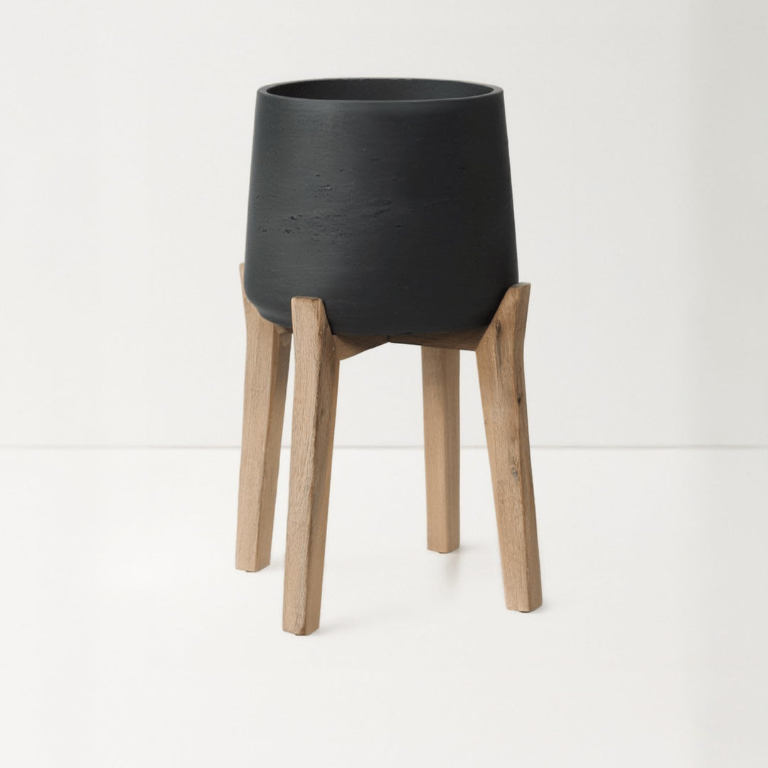 Finestgreen Patt Feet High | Handgefertigtes Pflanzgefäss auf Holzfüssen (M Ø:23 H:34,5 cm, Schwarz)