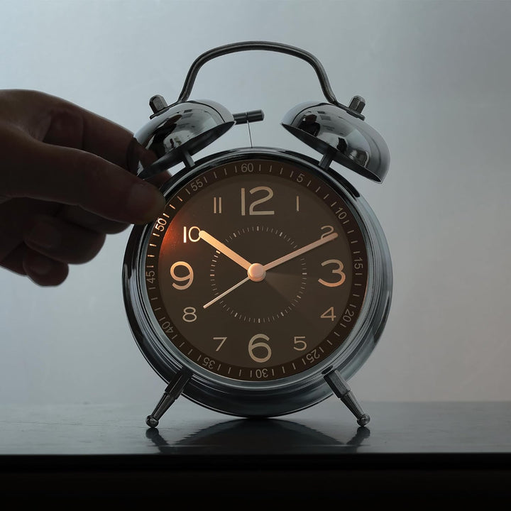 Lafocuse Wecker Laut für Tiefschläfer mit Ohne Ticken, Doppelglockewecker, Batteriebetrieben, mit Na