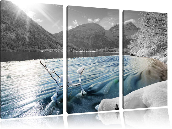 Ruhiger See im Winterwald schwarz/weiss 3-Teiler Leinwandbild 120x80 Bild auf Leinwand, XXL riesige