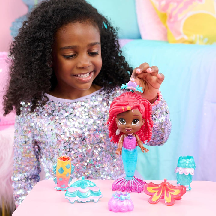 Just Play Disney Junior Pop Tails Arielle-Puppe, 17,8 cm gross, mit Zubehör, 9-teilig, Kinderspielze