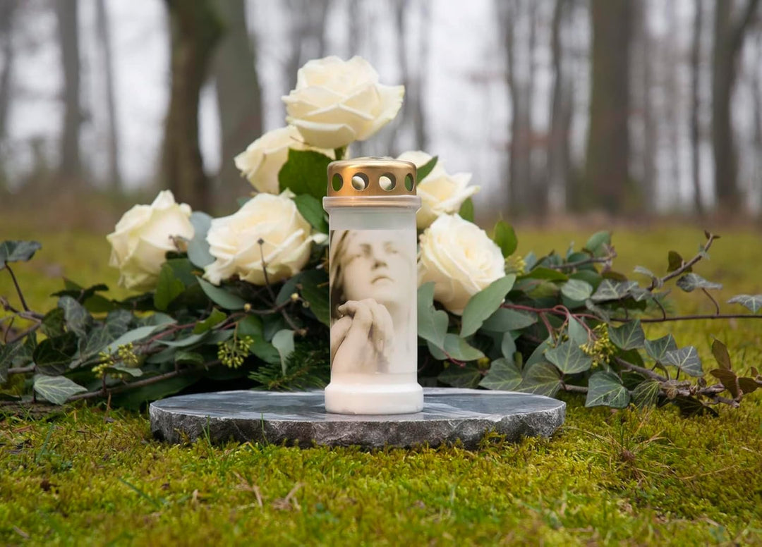 Bolsius Grablicht - Weiss - 12 Stück - Länge Brenndauer 70 Stunden - Trauerkerze &amp; Gedenkstätte Kerz