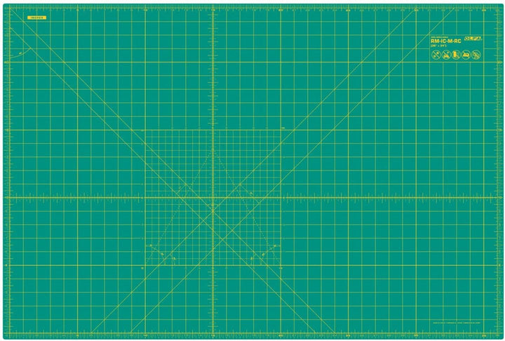 OLFA - Schneidematte Selbstheilend Doppelseitig Verwendbar für Nähen, Patchwork, Quilt DEHP Frei mit