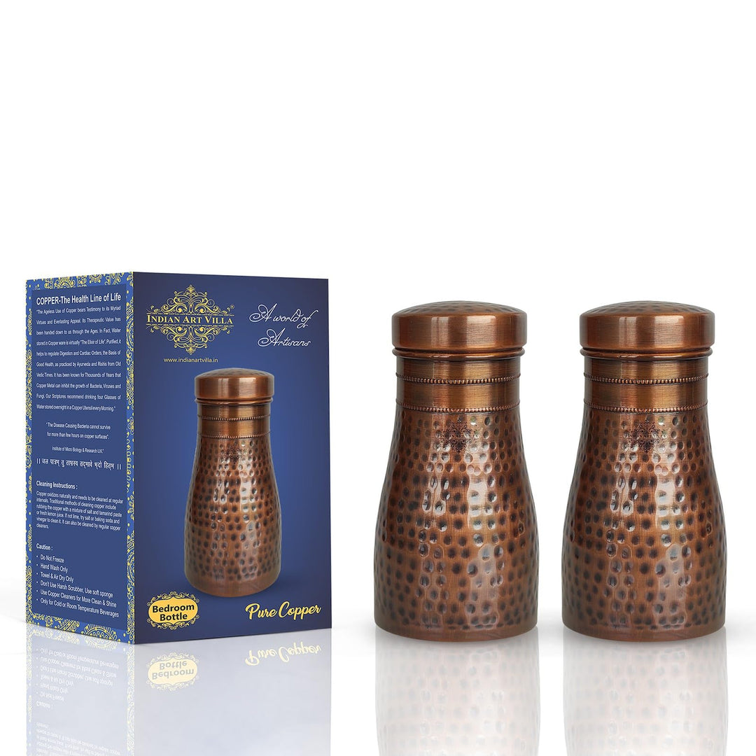 INDIAN ART VILLA Pure Copper Schlafzimmer Wasserflasche mit eingebautem Glas, gehämmertes Antik-Desi