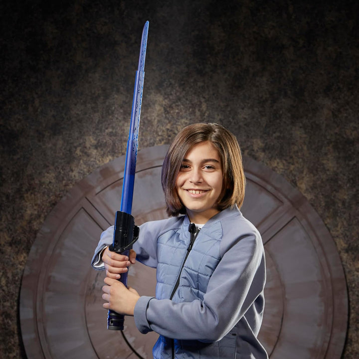 Star Wars Lightsaber Forge Kyber Core Darksaber, mit Leuchteffekten im transparenten Kern, Spielzeug