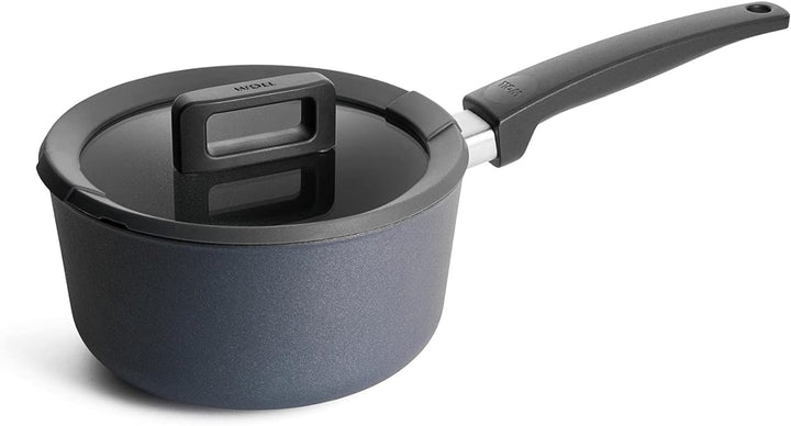 Woll 920CP Guss Topf Concept Plus Stielkasserolle 20 cm, 9 cm hoch mit Deckel, 2.5 L mit festen Grif