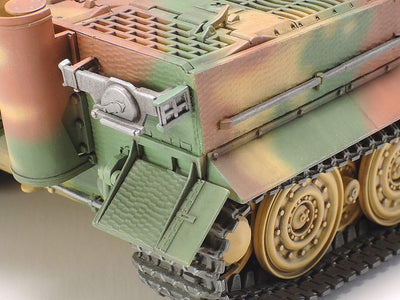 Tamiya 300032591 STURMTIGER Militär Spielzeug-Panzer, Mehrfarbig