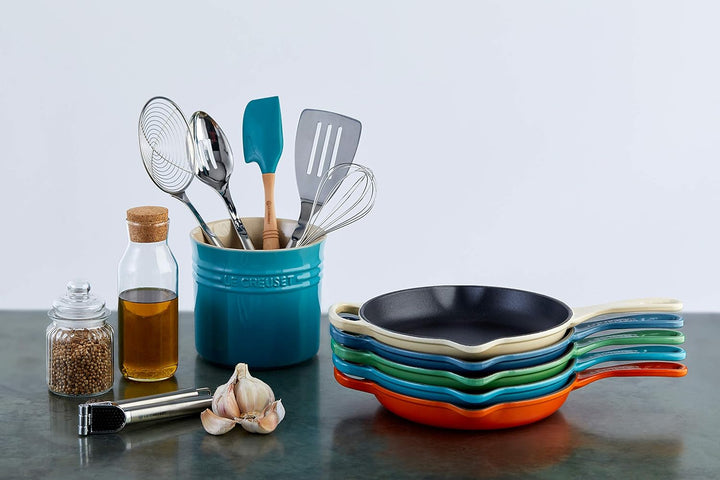 LE CREUSET Signature Gusseisen Brat- und Servierpfanne, Rund, Ø 23 cm, Für alle Herdarten inkl. Indu