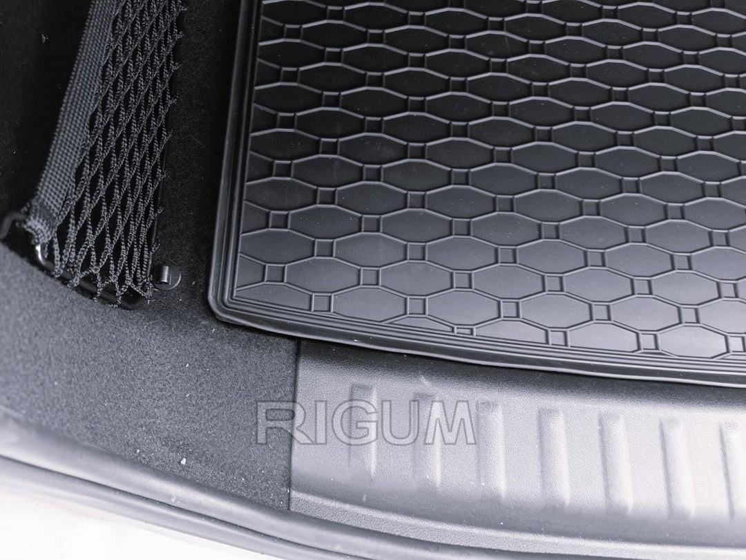 AZUGA Gummi Kofferraummatte mit erhöhtem Rand passend für BMW X1 (U11)/iX1 ab 10/2022 (mit verschieb