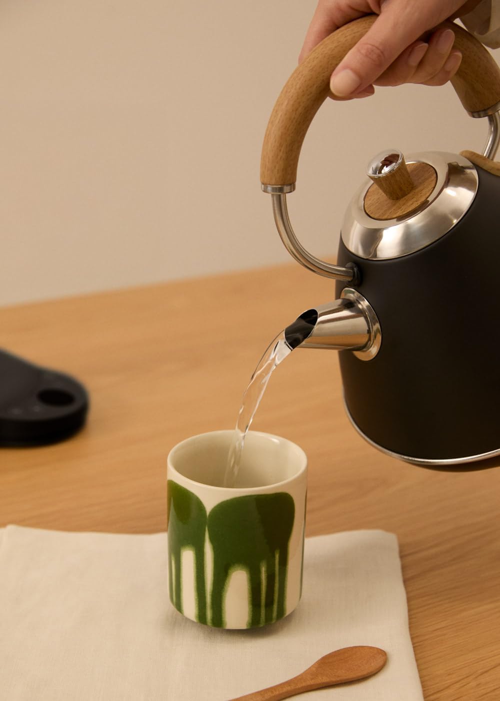 CREATE/KETTLE RETRO PRO/Wasserkocher mit Temperaturregelung 1L Schwarz/Automatische Abschaltung, Sch