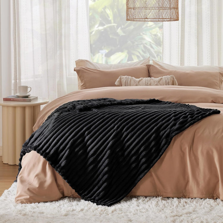BEDSURE Kuscheldecke für Zimmer Deko - Wolldecke & Fleecedecke, Sofadecke, Weiche Warme Grobe Kordde